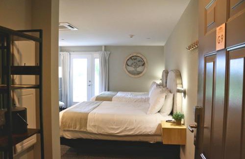 Danielsville Cabin | The Lodge at Woodstone Country Club
