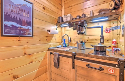 Bryson City Cabin | The Lodge Nantahala River Bryson city, North Carolina. Suite #7