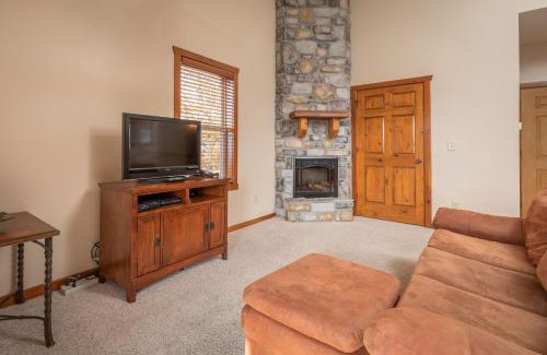Indian Point Resort | The Lodges at Table Rock