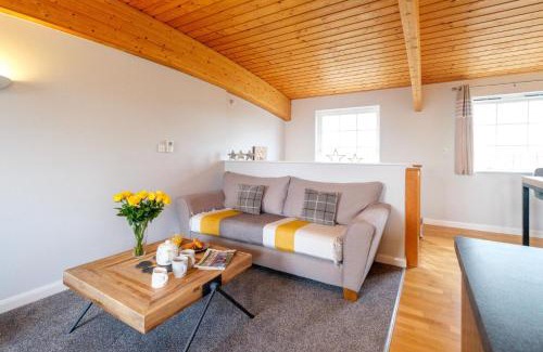 Leiston House | The Loft - Aldeburgh Coastal Cottages