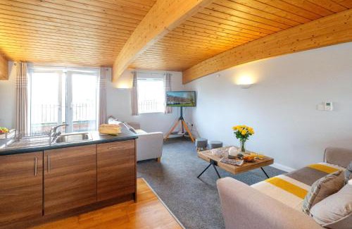 Leiston House | The Loft - Aldeburgh Coastal Cottages