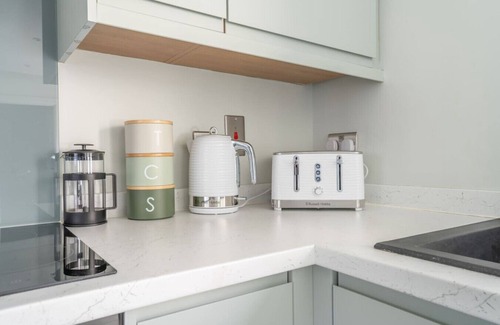 Paisley Apartment | The Loft Apartment - Prime Stay Apartments