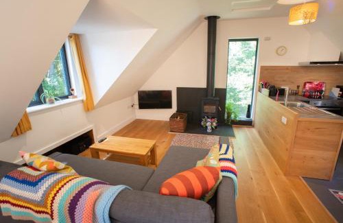 Axminster House | The Loft at Ash Beacon - Gorgeous 2 bed, hideaway in lovely private grounds