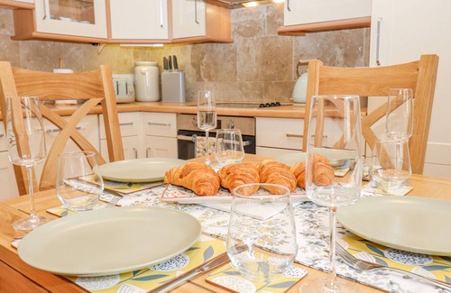 Stow-on-the-Wold Cottage | THE LOFT, family friendly in Stow-On-The-Wold