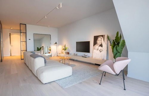 Cadzand-Bad Apartment | The Loft - Full Sea View - use of hotels Sauna and Pool
