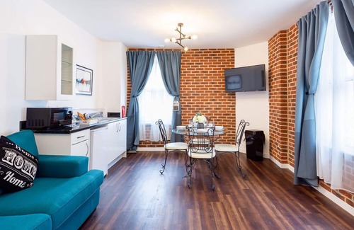 Newcastle-upon-Tyne Apartment | The Loft Penthoose at Honeypot House