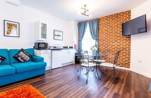 Newcastle-upon-Tyne Apartment | The Loft Penthoose at Honeypot House