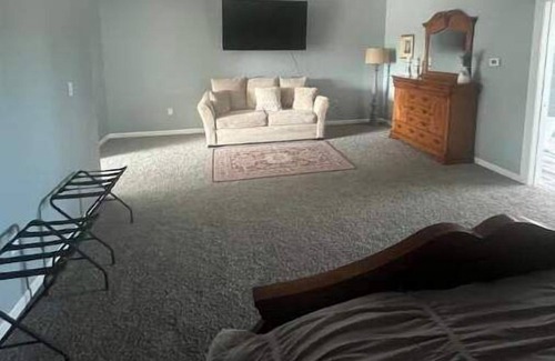 Montgomery Park Apartment | The Loft Rental