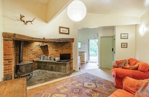 Honiton House | The Log Cabin