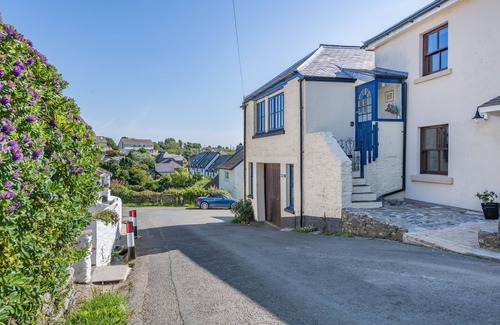 East Prawle House | The Lookout - Three Bedroom House, Sleeps 6