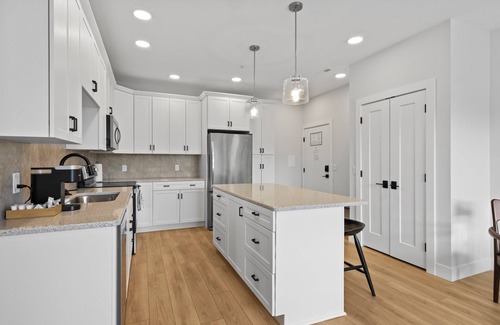 Traverse City Apartment | The Loop Downtown By Kasa