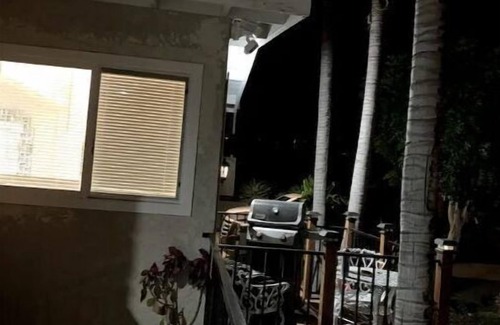 Central San Pedro House | The Lotus House – Bright 3BR Oasis w/Balcony, Garden & Parking