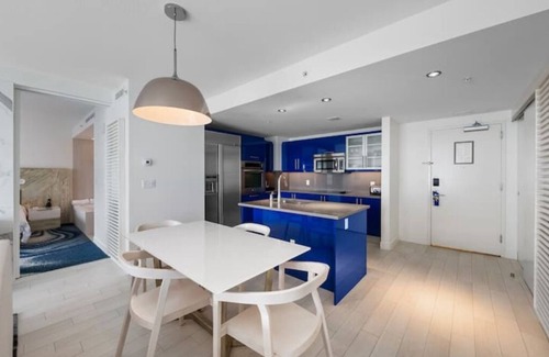 Central Beach Resort | The Luxurious W hotel Residence Beachfront Condo Oasis