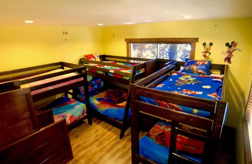 Anaheim Colony Historic District House | The Magic Forest House -LUXURY 5 Star Vacation Home-Memories to last a lifetime