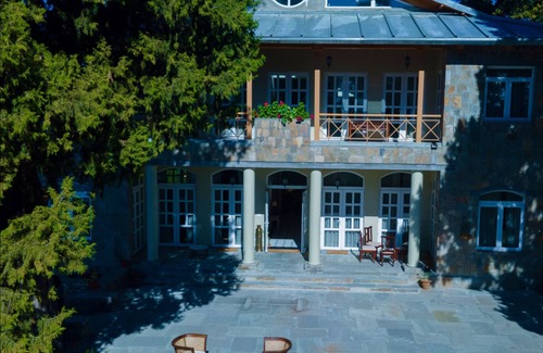 Almora Hotel | THE MAGNOLIA LODGE