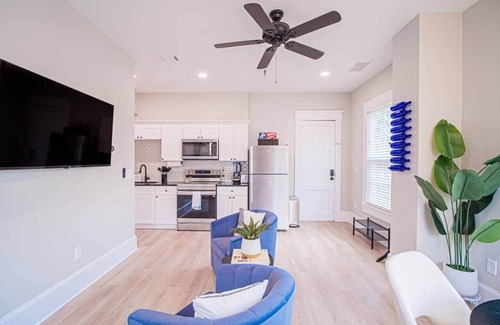 Marietta Apartment | The Maison at Marietta Square - NO CLEANING FEES!