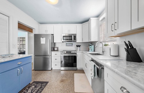 Florida Ridge House | The Manatee'ki House - Tropical Getaway