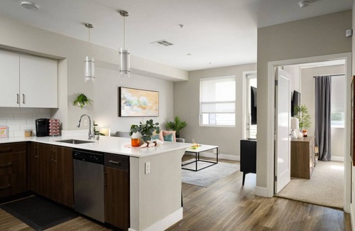 Santa Ana Apartment | The Mandarin @ Main Place