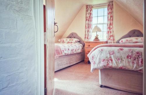 Horncastle House | The Mansion Cottage