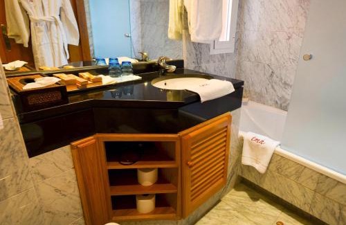 Marbella Hotel | The Marbella Heights Boutique Hotel