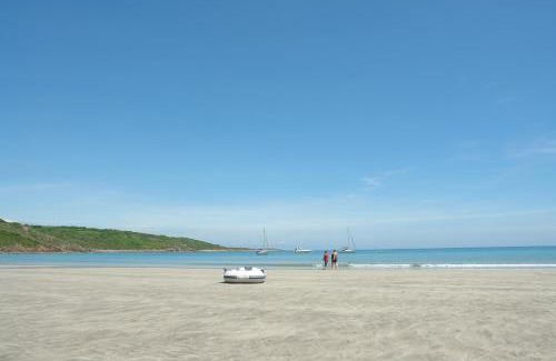 Coverack House | The Mariners