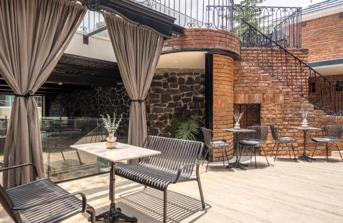 Historic Center Hotel | The Mark Hotel