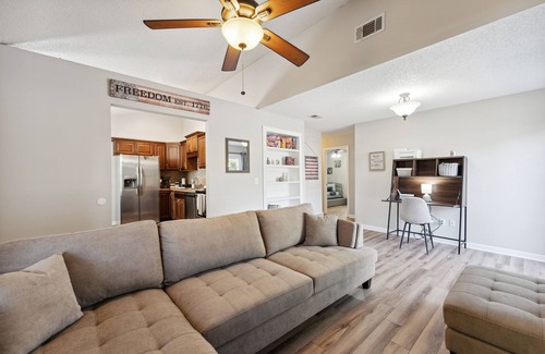 Hinesville House | The Marne Family Stay, Pets Welcome