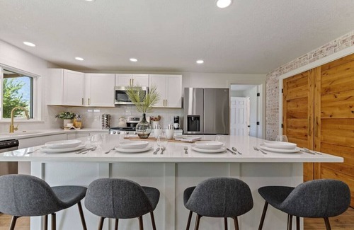 Southwest Ada County Alliance House | The Maverick | Stunning 4 bd/3B-15 min to Downtown