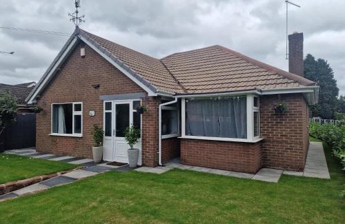 Market Drayton Villa | The Meadows