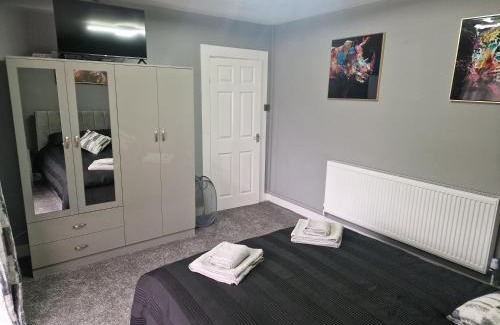 Market Drayton Villa | The Meadows