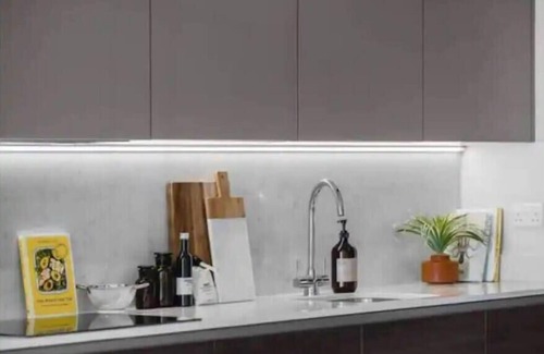 The Westside Apartment | The Mercian 2 I - 1BDR |STUNNING CITY SKYLINE VIEWS! 24-Hour GYM | CINEMA room
