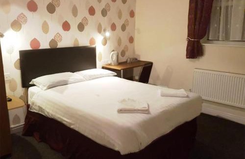 Chequerbent Hotel | The Mercury