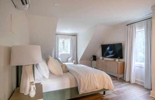 Oxford Hotel | The Merigold Discounted rate for S. Carolina game!