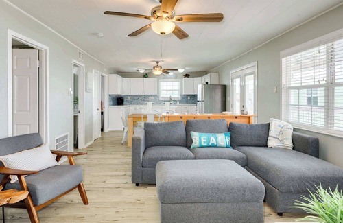 Surfside Beach House | The Mermaid Cove - Steps to Pedestrian Beach