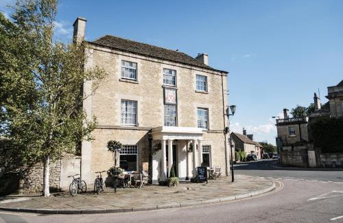 Corsham Hotel | The Methuen Arms