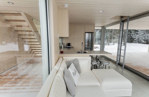Lac Beauport Ski Chalet | The MICA - Panoramic View With Spa Near Quebec City