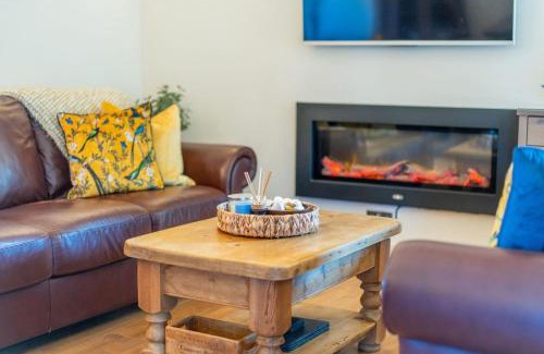 Pistyll House | The Milking House - Llyn Peninsula