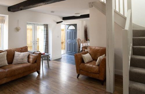 Garsdon House | The Milking Parlour