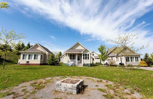 Cherry Valley House | The Milkweed - 18 Meadow View