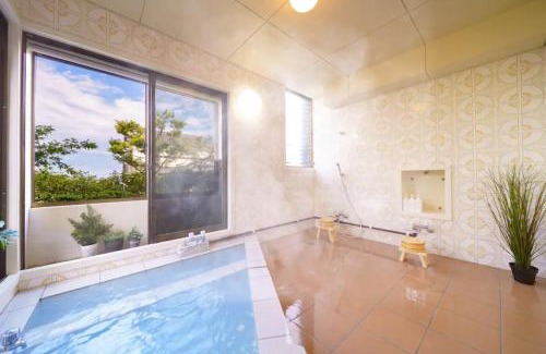 Beppu Villa | The miracle of blue hot spring