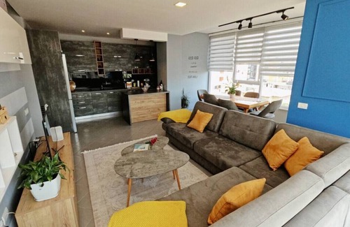 Shkoder Apartment | The Modern Pad by PikHost