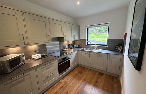 Chittlehamholt Cabin | The Mole Resort 2 bedrooms sleeps 4 guests