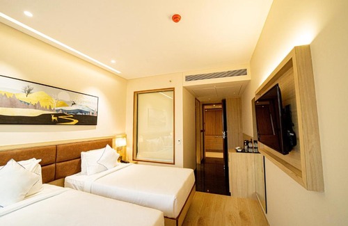 Mahalunge Ingale Hotel | The Monarch at Chakan MIDC, Pune