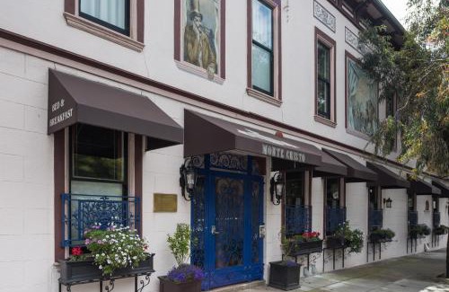Lower Pacific Heights Bed & Breakfast | The Monte Cristo