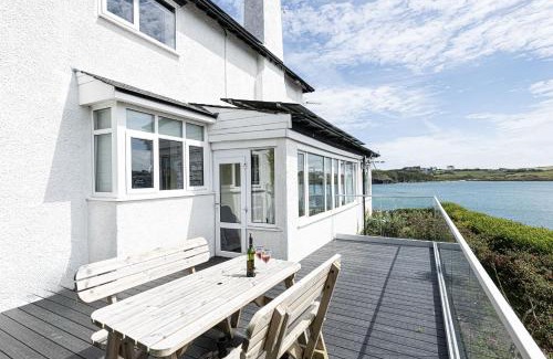 Cemaes Bay House | The Moorings