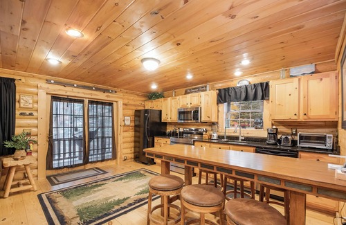 Thayerville Cabin | The Mountain Airy