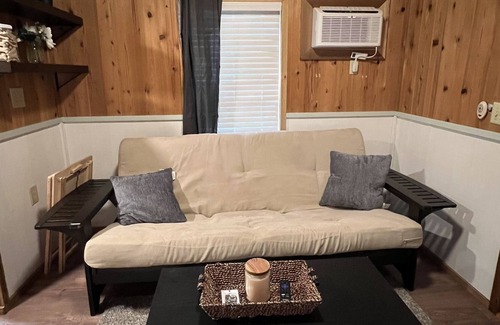Boone House | The Mountain Mini - 4.5 Miles from App State Campus