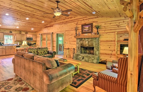 Helen Cabin | ‘The Mountain View’ Sautee Mountain Retreat!