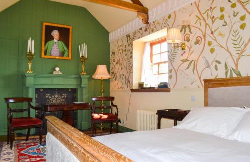 Castle Douglas Bed & Breakfast | The Munches Room at Buittle Castle