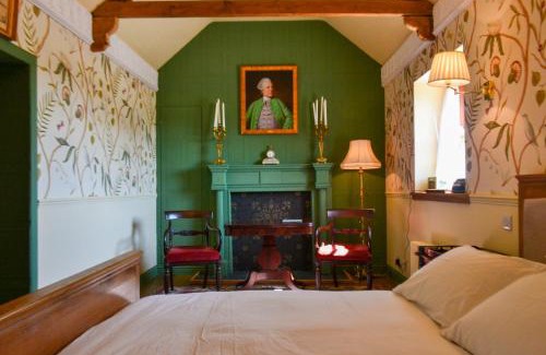 Castle Douglas Bed & Breakfast | The Munches Room at Buittle Castle